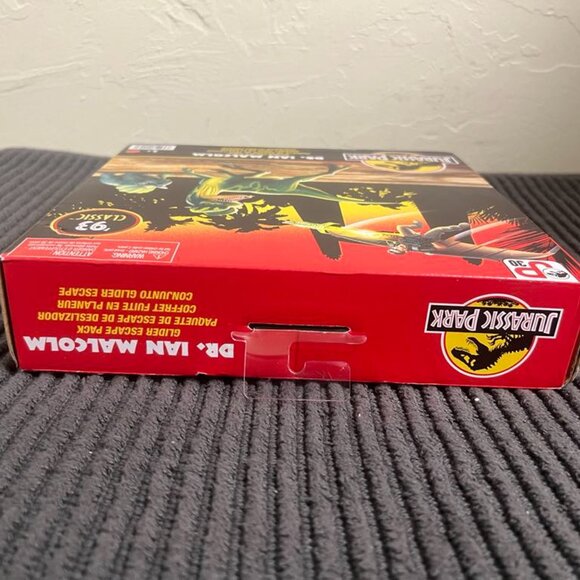 Jurassic Park Dr. Ian Malcolm Glider Escape Pack - Picture 6 of 7